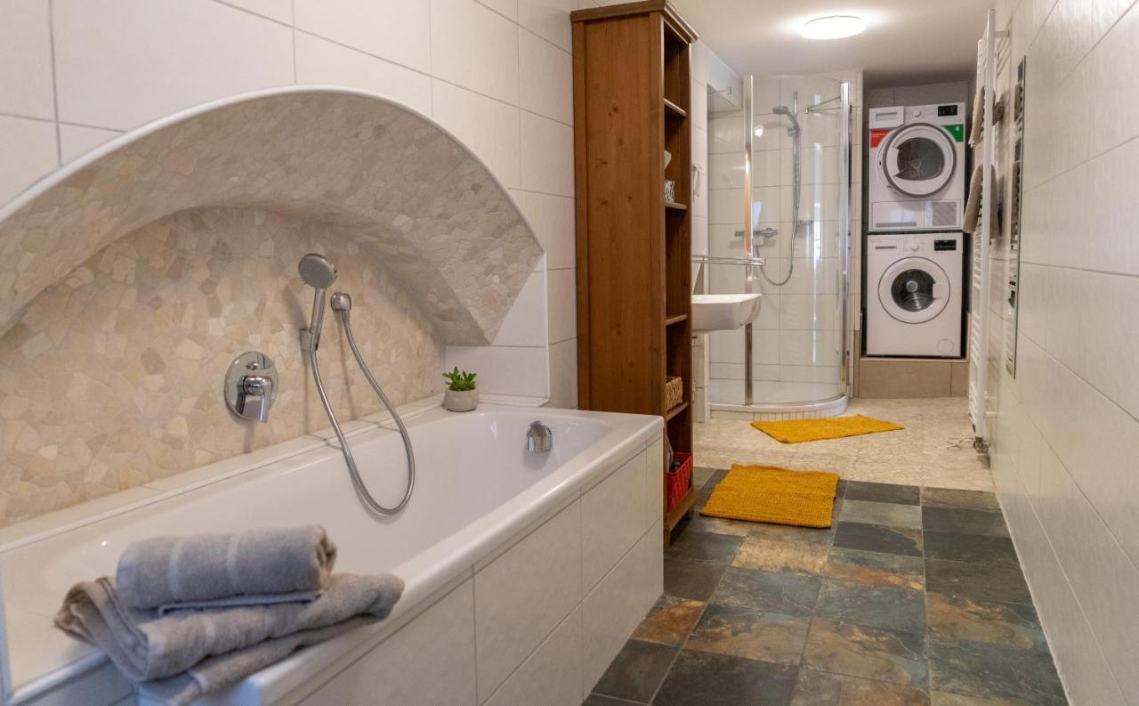 Modern Apartment In The City Center Of 바드이스흘 외부 사진